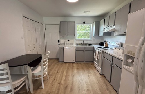 Piney Green House | 2 Bedroom Hideaway in Jacksonville