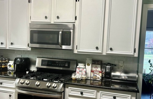 Florence House | 2 bedroom home with cozy back porch retreat