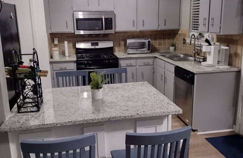 Killeen House | 2 Bedroom home with convenience of modern lifestyle.