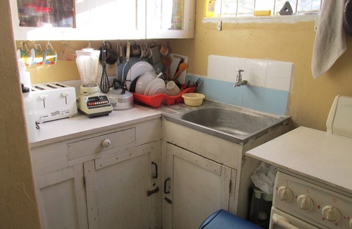 Bridgetown House | 2 bedroom house 100 metres from Carlisle Bay/Brownes beach