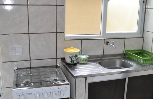 Maranduba House | 2 BEDROOM HOUSE IN CONDOMINIUM GARAGE 3 CARS WIFI BARBECUE. 250M FROM THE BEACH