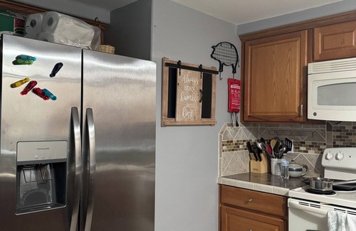 Yakima House | 2-bedroom house in desirable west valley area with great views. Enjoy your stay!