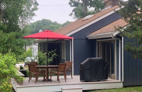 Bliss Corner House | 2-bedroom house with private entrance, minutes walking distance from the beach