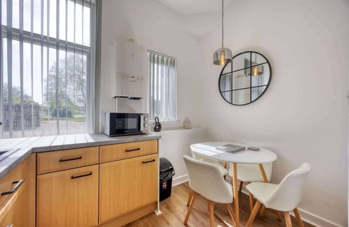 Balloch House | 2 Bedroom in the Heart of Loch Lomond