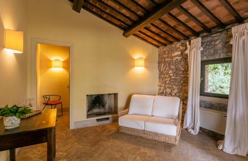 Ischia di Castro House | 2 bedroom accommodation in Ischia di Castro -VT-