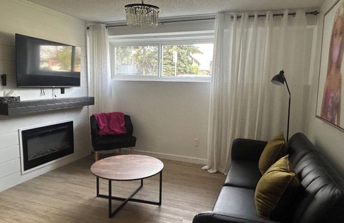 Canyon Meadows Apartment | 2 bedroom King Suite Located Near Fish Creek