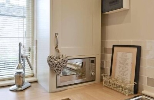 Over Haddon Cottage | 2 Bedroom Luxury Cottage close to Bakewell, in the stunning Peak District