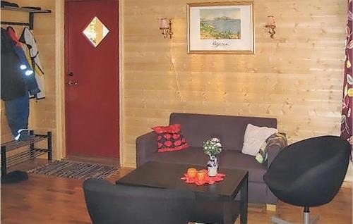 Hitra Apartment | 2 Bedroom Nice Apartment In Sandstad