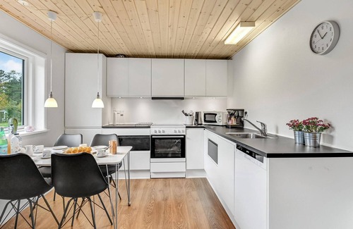 Farvang House | 2 bedroom nice home in Fårvang