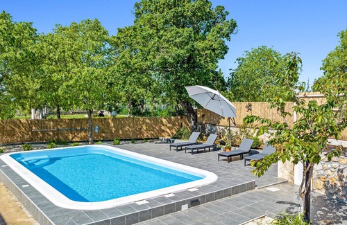 Unesic House | 2 bedroom nice home in Nevest