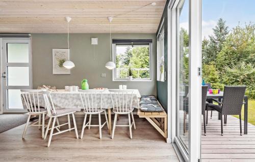 Ronde House | 2 Bedroom Nice Home In Rønde
