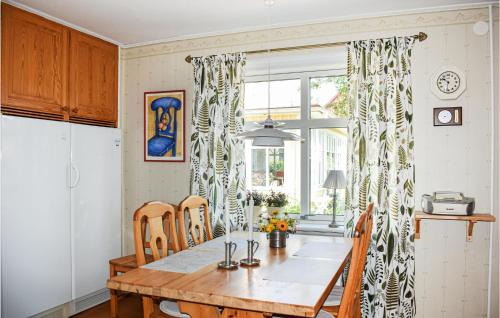 Atteras House | 2 Bedroom Nice Home In Smålandsstenar