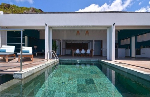 Flamands Villa | 2 bedroom ocean view villa located in exquisite flamands