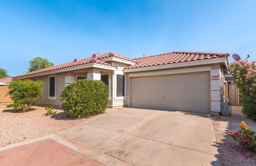 Chandler House | 2 Bedroom + Office with Private Pool