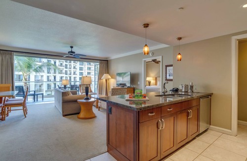 Kaanapali Hotel | 2 Bedroom Partial Ocean View at Honua Kai Resort & Spa