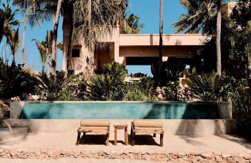 Jambiani Apartment | 2 Bedroom Penthouse - Private Garden Pool (Mikoko)