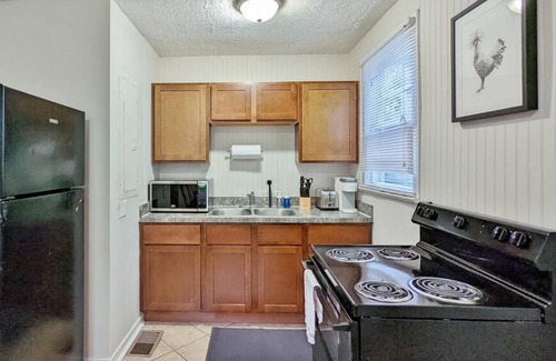 Avondale House | 2 Bedroom Retreat in Historic Avondale