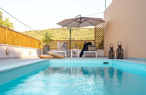 Spilia House | 2-Bedroom Retreat: Pool, Cretan Beaches, Local Charm !