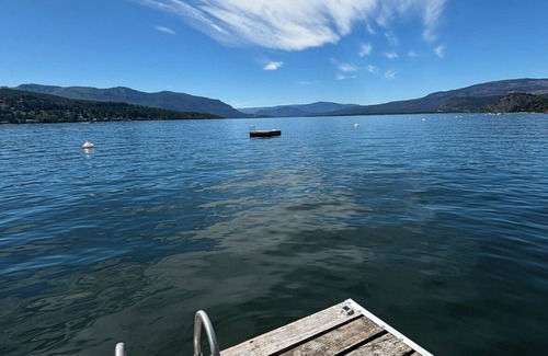 Blind Bay RV Rental | 2 Bedroom RV with beach dock and views nEagle Rock Resort #2