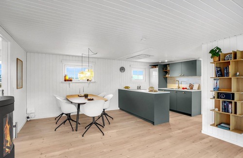 Vrist Strand House | 2 bedroom stunning home in Harboøre