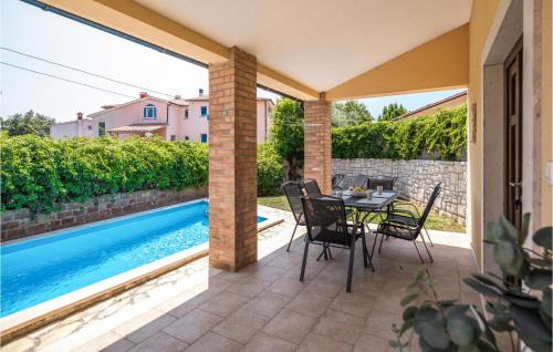 Liznjan House | 2 Bedroom Stunning Home In Liznjan