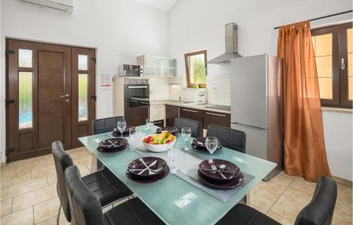 Liznjan House | 2 Bedroom Stunning Home In Liznjan