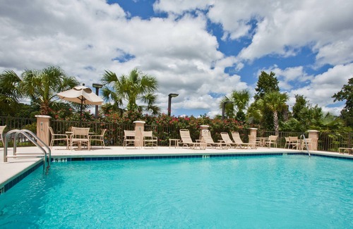 Tallahassee Condo | 2 Bedroom Suite in Tallahassee! Free Breakfast + On-Site Business Center