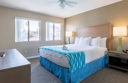 Indio Hotel | 2 Bedroom Suite | Kitchen | Pool | Near Indio Attractions