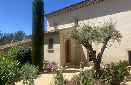 La Motte House | 2 BEDROOM TOWNHOUSE WITH GARDEN (N°502)