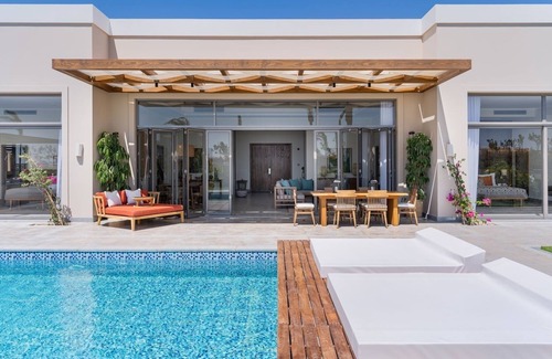 Soma Bay Hotel | 2-Bedroom Villa | Swim-Up Access, Jacuzzi, Garden, Butler & Private Bar