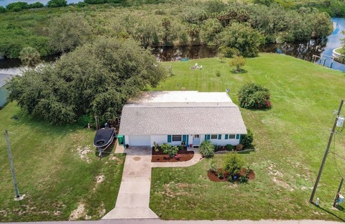Punta Gorda House | 2-bedroom vacation home just 15 minutes from Fishermen's Village