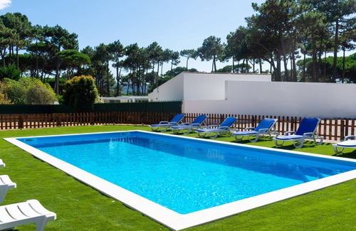 Monserrate Cottage | 2 bedroom villa ideal for vacations with pool, in the middle of the countryside and close to the beach