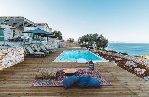 Skinaria Villa | 2-Bedroom Villa with Private Pool - Yasmi - Yiameli collection