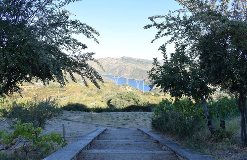 Bemposta Cottage | 2-Bedroom Villa with Douro River Views – Pool & Canoes Included