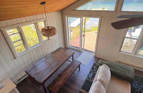 Kewadin House | 2 bedroom w/loft Torch Lake lakefront!