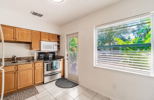 Ozona Apartment | 2 Bedroom Waterfront Apt In Ozona/Palm Harbor Beachcomber