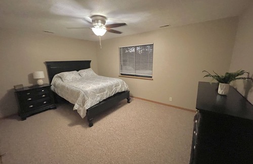 Malcolm Apartment | 2 Bedroom whole apartment close to Lincoln unit 7.nClose to Branched Oak Lake.