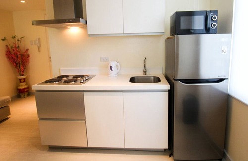 Don Bosco Apartment | 2-Bedroom with Beach View @ Positano 501