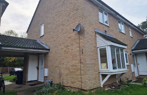 Milton House | 2 Bedrooms, Close to Milton Park & Science Park