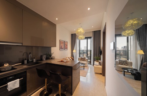 Ben Nghe Apartment | 2 bedrooms Luxury Apartment in The MarQ 6star Building District 1 Sky Pool & Gym