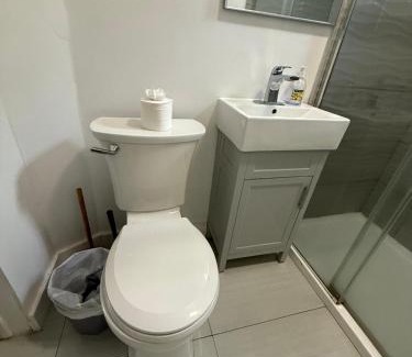 Montreal Apartment | 2 bedrooms near Verdun C005