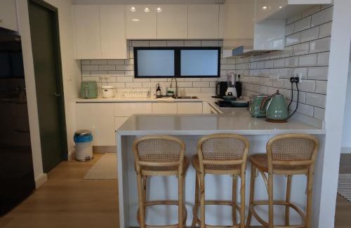 Taman Midah Apartment | 2 bedrooms with PS5 by fireside