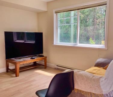 Port Coquitlam Apartment | 2 Beds Guest Suite to Yourself at Coquitlam Centre Mall