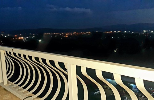 Viwanda Apartment | 2-Br Apartment En-Suite w/Wi-Fi