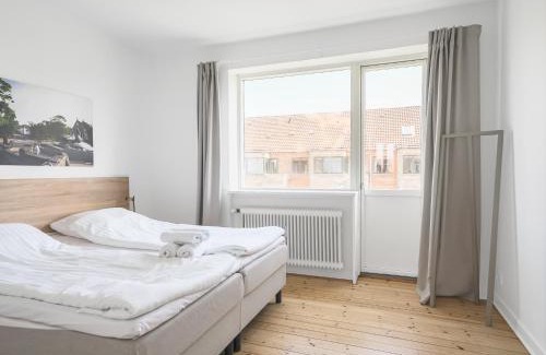 Charlottenlund Apartment | 2-BR apartment with a balcony in Charlottenlund - 192
