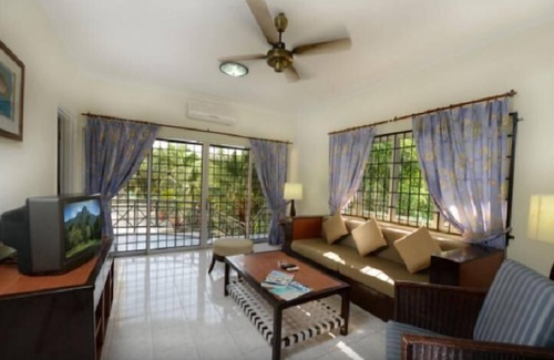Kuala Teriang Apartment | 2 BR Apartment with Mountain View