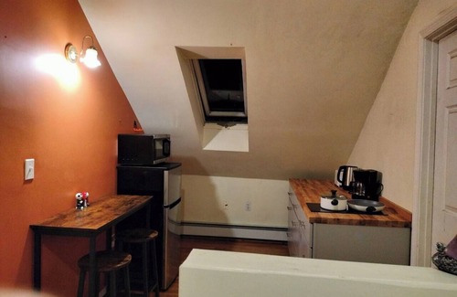 Arefth Apartment | 2-BR apt in Cambridge, close to Harvard/MIT