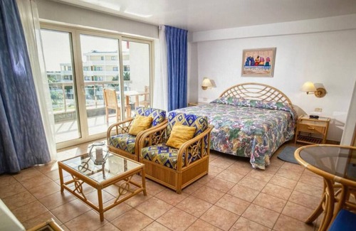 Maho Resort | 2/BR Condo in Royal Islander La Terrasse Resort