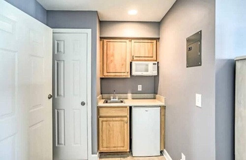 Calabash Condo | 2 BR Condo overlooking first tee of Golf Course
