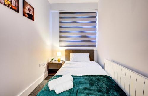 Harlington Apartment | 2 BR Flat 6 Mins From Heathrow Airport Flat 41